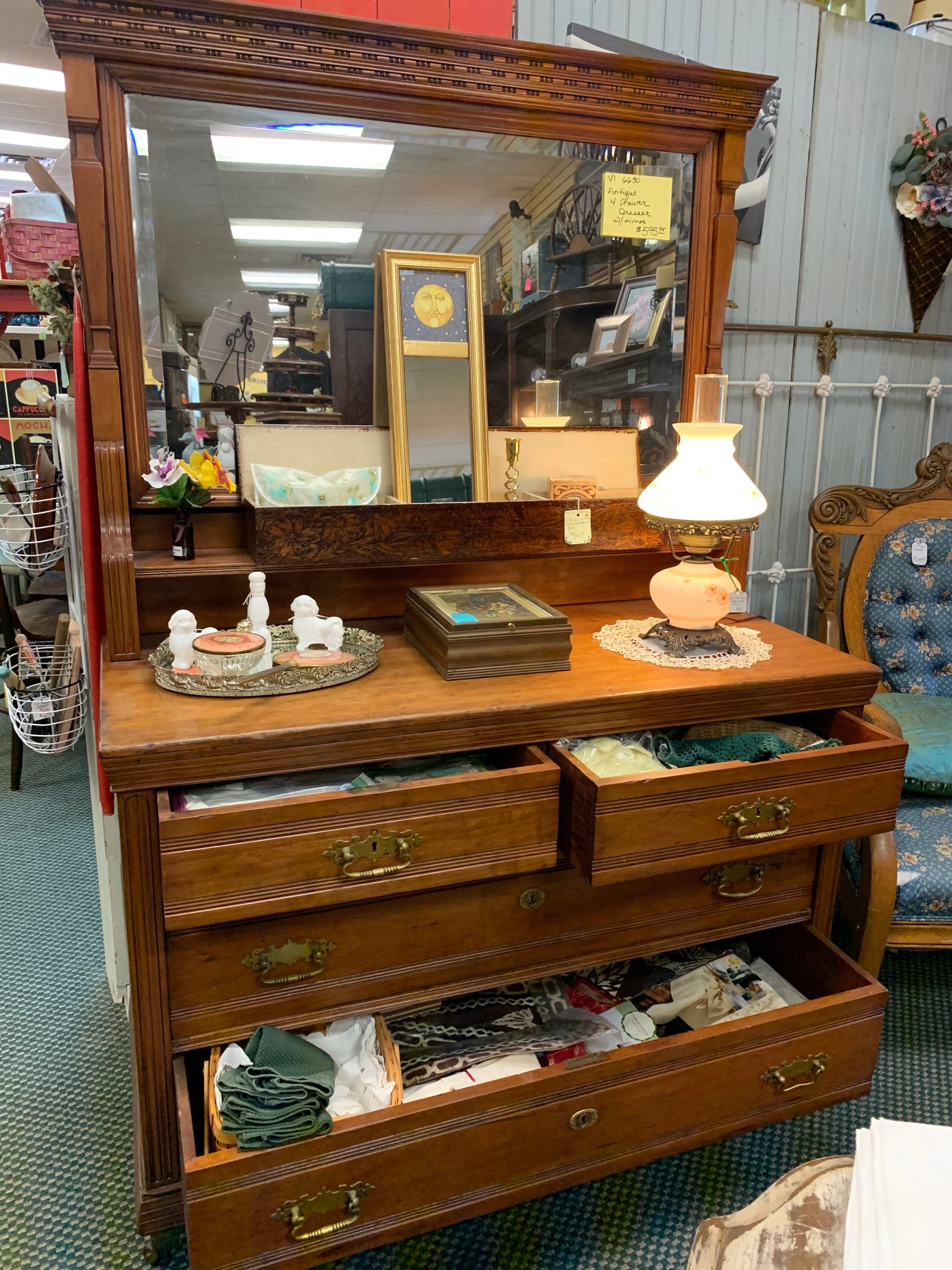 Antique 4 Drawer Dresser W Mirror